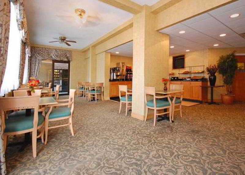 Four Points By Sheraton Atlanta Airport West Hotel 3*